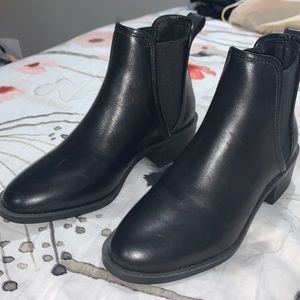 Steve Madden booties